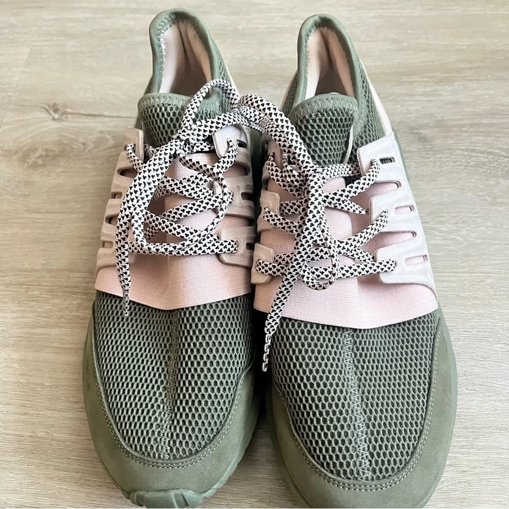 Adidas Tubular Radial Olive Green and Pink Women's Size 8